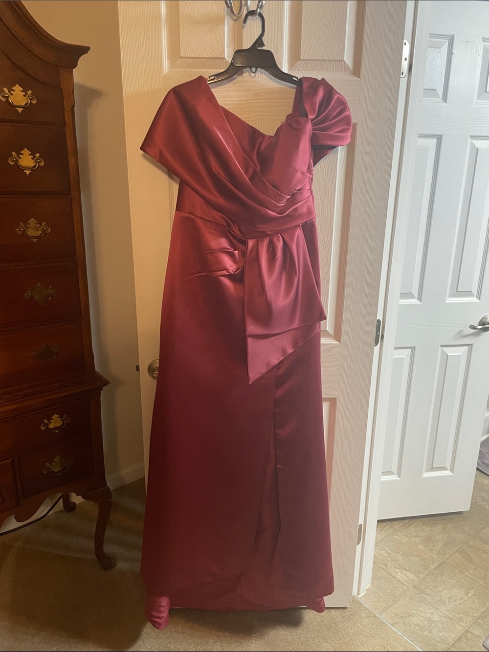 One-Shoulder Burgundy Satin Evening Gown